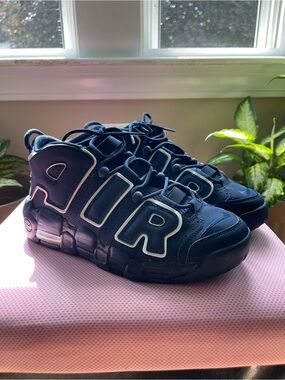 Nike Air More Uptempo “obsidian” size 7y